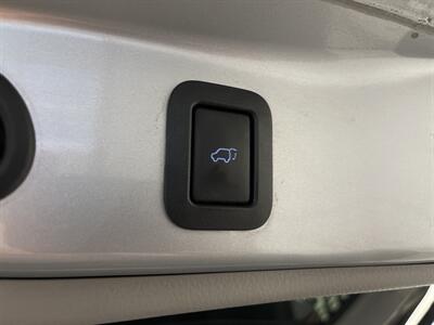 2016 Toyota Highlander XLE   - Photo 17 - West Bountiful, UT 84087