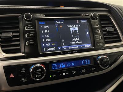2016 Toyota Highlander XLE   - Photo 23 - West Bountiful, UT 84087
