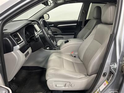 2016 Toyota Highlander XLE   - Photo 16 - West Bountiful, UT 84087