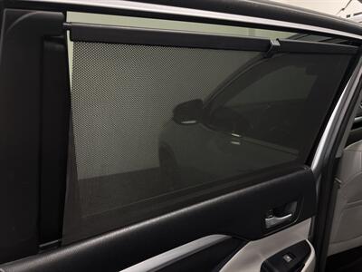 2016 Toyota Highlander XLE   - Photo 18 - West Bountiful, UT 84087