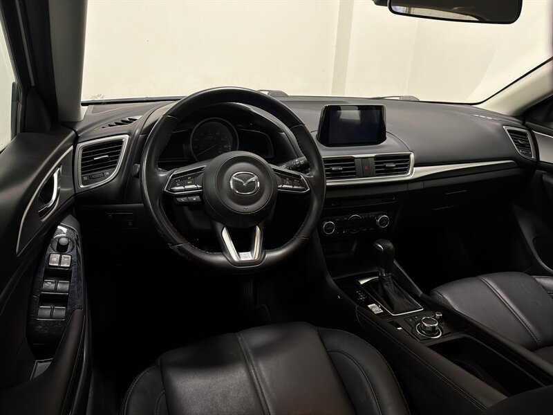 2018 Mazda Mazda3 Touring - Photo 8 - West Bountiful, UT 84087