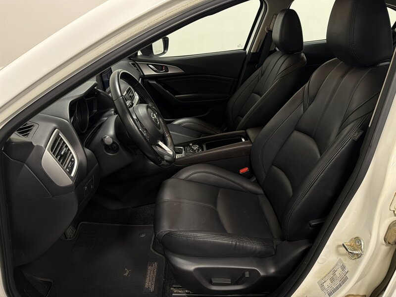 2018 Mazda Mazda3 Touring - Photo 10 - West Bountiful, UT 84087