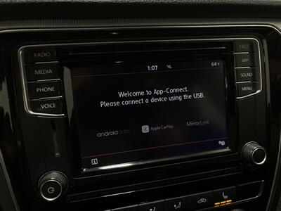 2018 Volkswagen Passat 2.0T R-Line   - Photo 16 - West Bountiful, UT 84087
