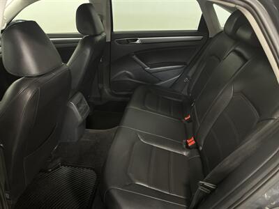 2018 Volkswagen Passat 2.0T R-Line   - Photo 22 - West Bountiful, UT 84087