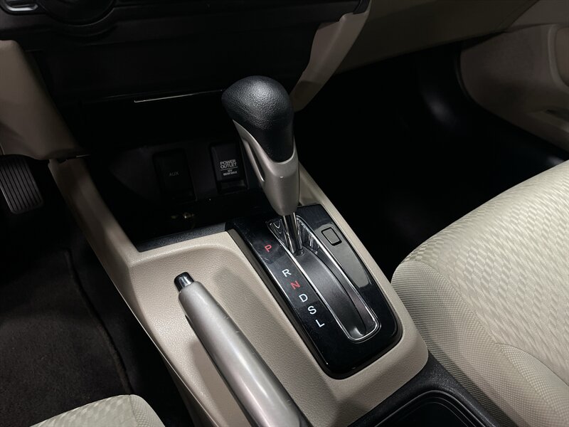 2015 Honda Civic LX - Photo 14 - West Bountiful, UT 84087