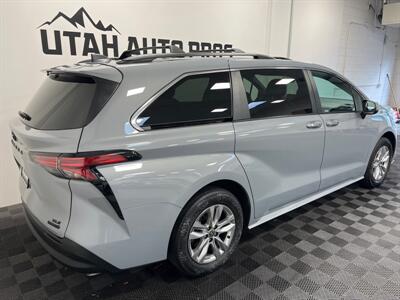 2022 Toyota Sienna Woodland Edition   - Photo 3 - West Bountiful, UT 84087