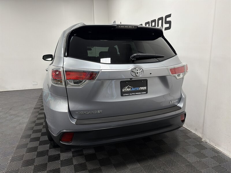 2015 Toyota Highlander LE Plus - Photo 8 - West Bountiful, UT 84087