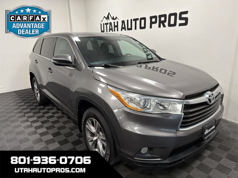 2014 Toyota Highlander LE Plus   - Photo 1 - West Bountiful, UT 84087