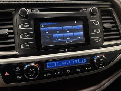 2014 Toyota Highlander LE Plus   - Photo 17 - West Bountiful, UT 84087
