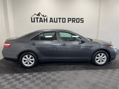 2009 Toyota Camry LE V6   - Photo 2 - West Bountiful, UT 84087