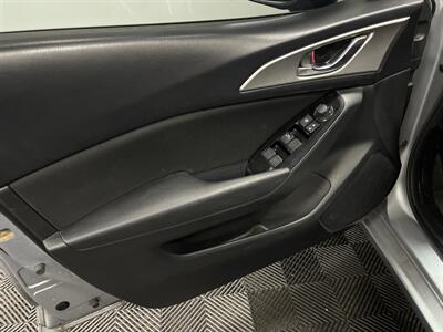 2017 Mazda Mazda3 Sport   - Photo 11 - West Bountiful, UT 84087