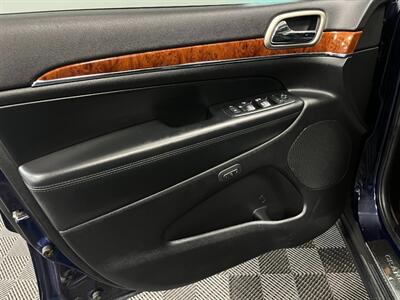 2012 Jeep Grand Cherokee Limited   - Photo 12 - West Bountiful, UT 84087