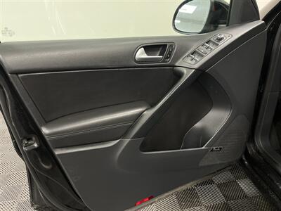 2015 Volkswagen Tiguan SEL 4Motion - Photo 14 - West Bountiful, UT 84087
