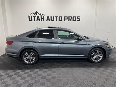 2019 Volkswagen Jetta R-Line   - Photo 2 - West Bountiful, UT 84087