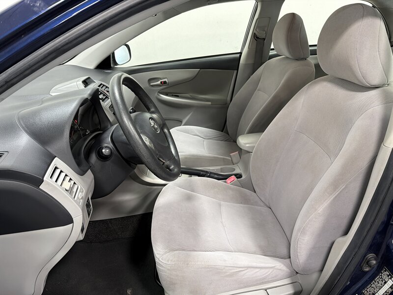2013 Toyota Corolla LE - Photo 12 - West Bountiful, UT 84087