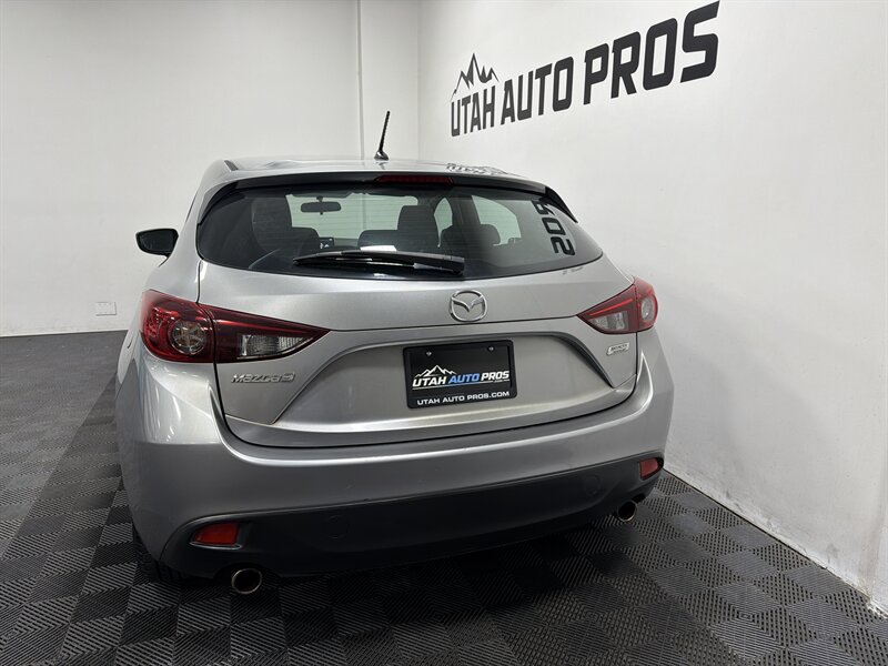 2015 Mazda Mazda3 i Sport - Photo 8 - West Bountiful, UT 84087