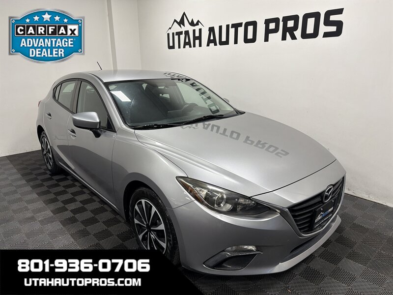 2015 Mazda Mazda3 i Sport   - Photo 1 - West Bountiful, UT 84087