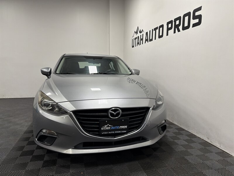 2015 Mazda Mazda3 i Sport - Photo 4 - West Bountiful, UT 84087