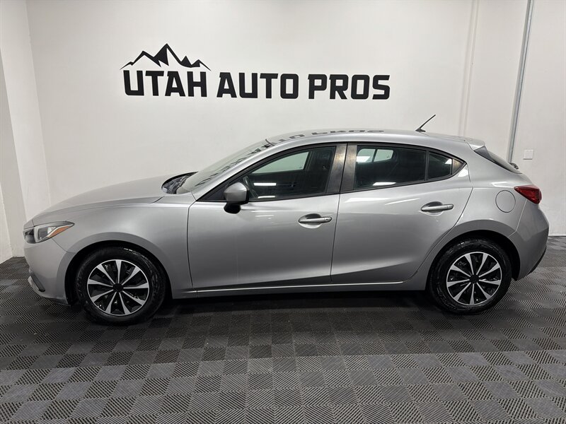 2015 Mazda Mazda3 i Sport - Photo 6 - West Bountiful, UT 84087