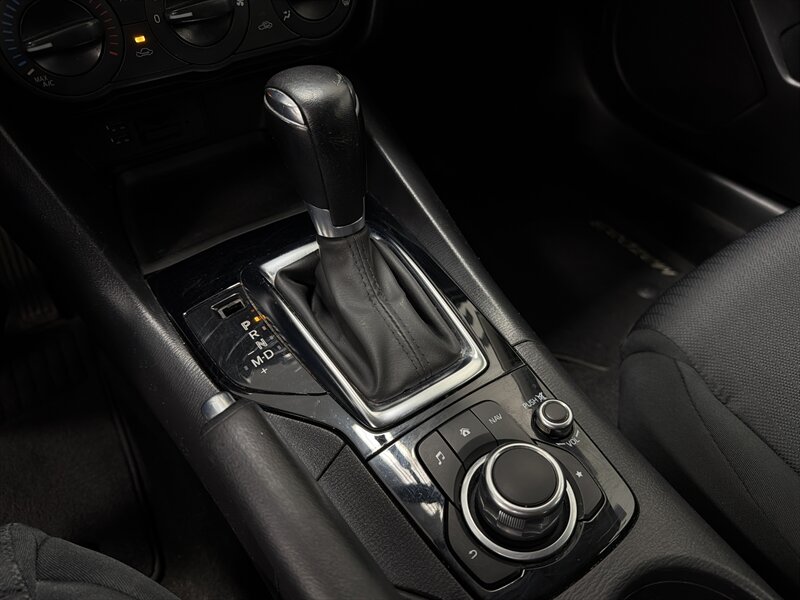 2015 Mazda Mazda3 i Sport - Photo 13 - West Bountiful, UT 84087