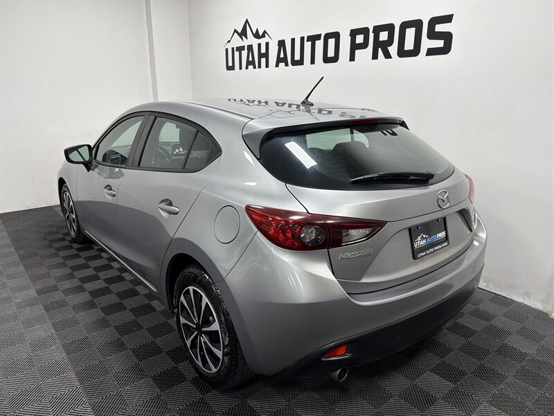 2015 Mazda Mazda3 i Sport - Photo 7 - West Bountiful, UT 84087