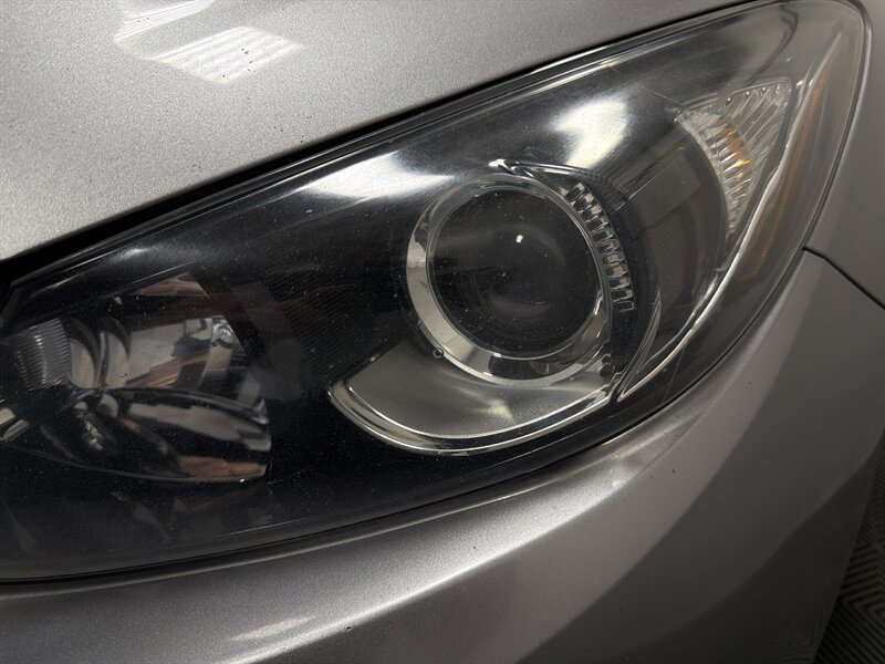 2015 Mazda Mazda3 i Sport - Photo 9 - West Bountiful, UT 84087