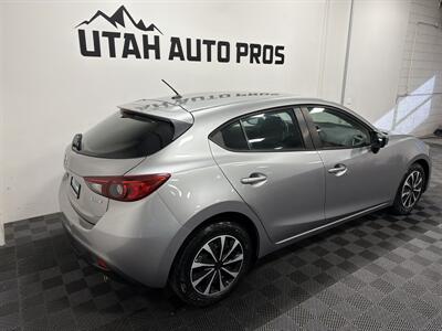 2015 Mazda Mazda3 i Sport - Photo 3 - West Bountiful, UT 84087