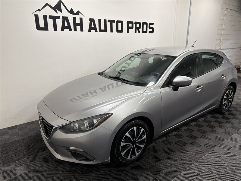 2015 Mazda Mazda3 i Sport - Photo 5 - West Bountiful, UT 84087