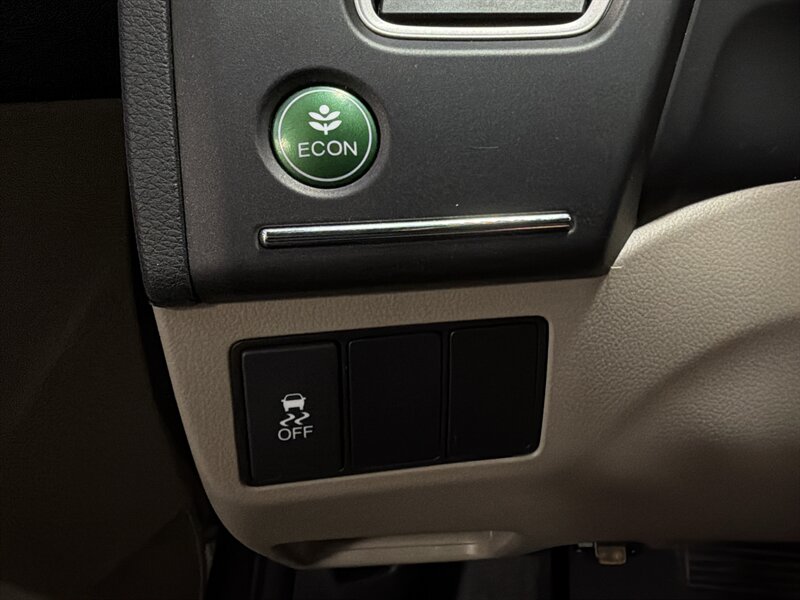 2015 Honda Civic LX - Photo 19 - West Bountiful, UT 84087