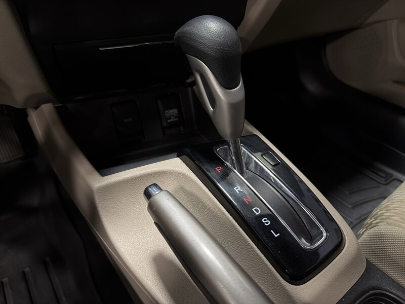 2015 Honda Civic LX - Photo 12 - West Bountiful, UT 84087