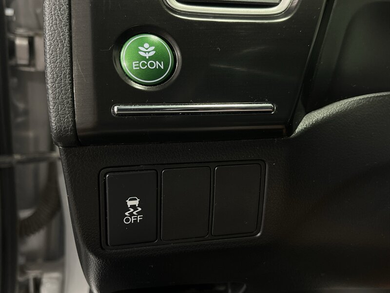 2013 Honda Civic LX - Photo 13 - West Bountiful, UT 84087