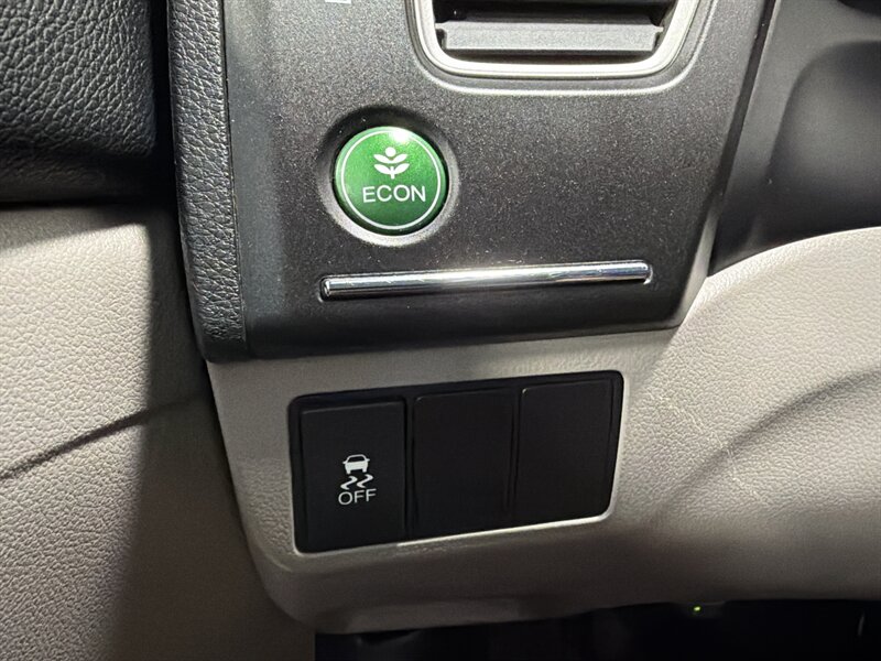 2015 Honda Civic LX - Photo 20 - West Bountiful, UT 84087