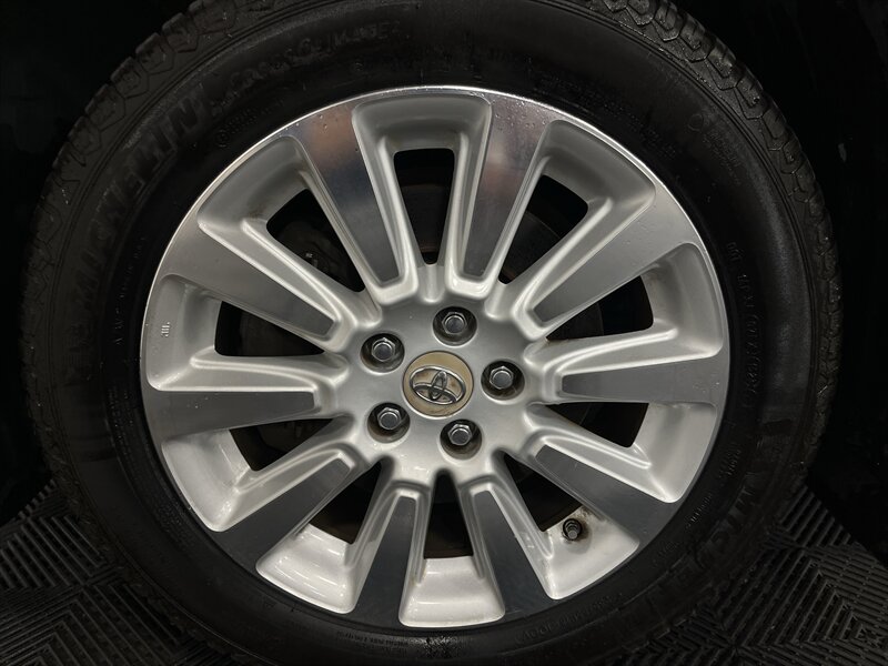 2012 Toyota Sienna LE 7-Passenger - Photo 11 - West Bountiful, UT 84087