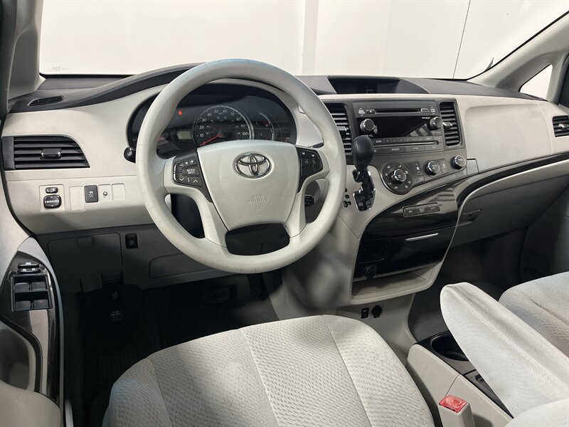 2012 Toyota Sienna LE 7-Passenger - Photo 13 - West Bountiful, UT 84087