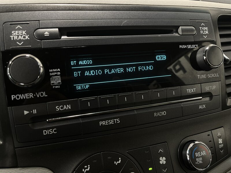 2012 Toyota Sienna LE 7-Passenger - Photo 21 - West Bountiful, UT 84087