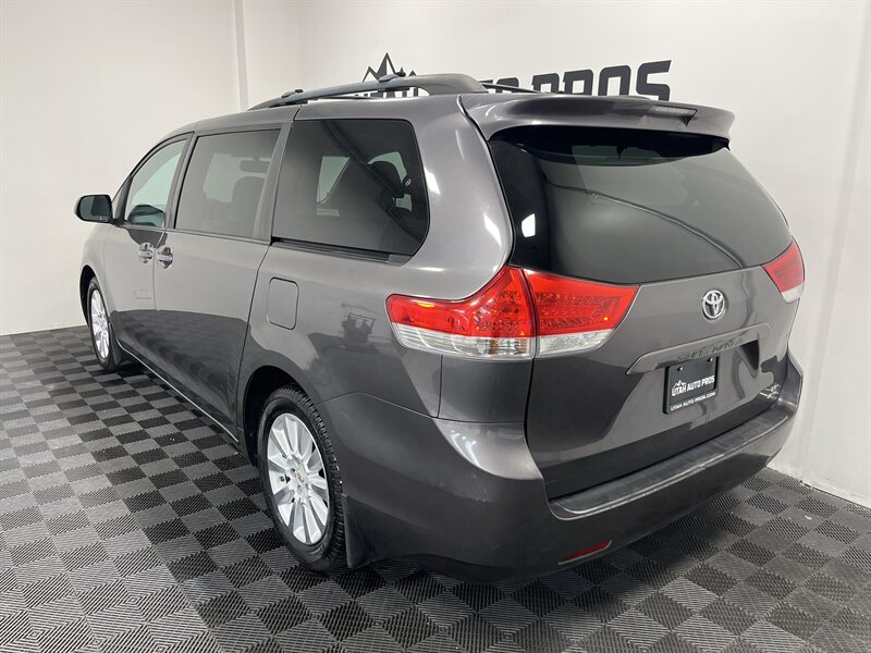 2012 Toyota Sienna LE 7-Passenger - Photo 7 - West Bountiful, UT 84087