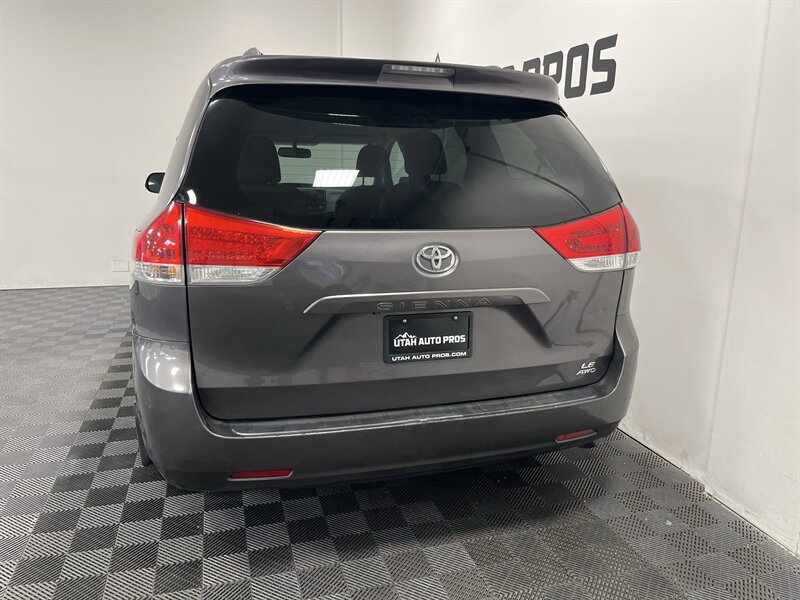 2012 Toyota Sienna LE 7-Passenger - Photo 8 - West Bountiful, UT 84087