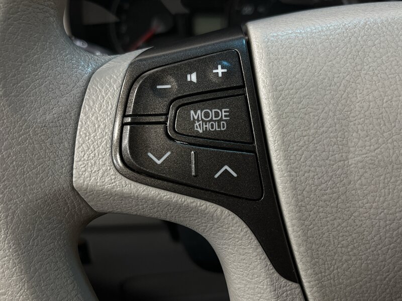2012 Toyota Sienna LE 7-Passenger - Photo 24 - West Bountiful, UT 84087
