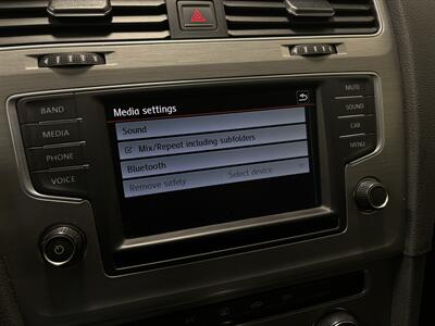 2016 Volkswagen Golf SportWagen TSI S   - Photo 17 - West Bountiful, UT 84087