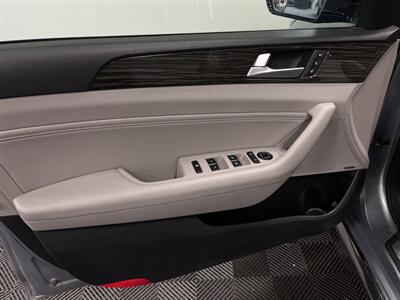 2015 Hyundai SONATA Limited   - Photo 18 - West Bountiful, UT 84087