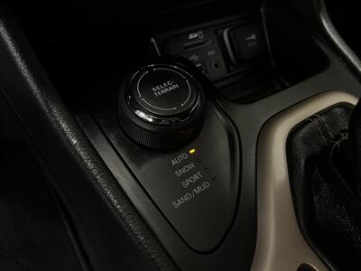 2015 Jeep Cherokee Sport   - Photo 23 - West Bountiful, UT 84087