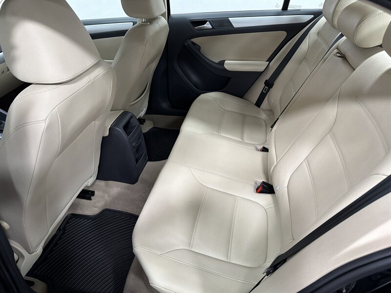 2012 Volkswagen Jetta SEL - Photo 10 - West Bountiful, UT 84087