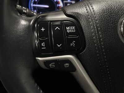 2016 Toyota Highlander XLE   - Photo 29 - West Bountiful, UT 84087