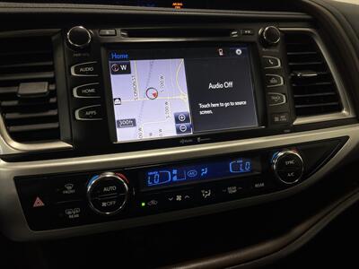 2014 Toyota Highlander XLE   - Photo 23 - West Bountiful, UT 84087