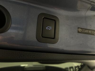 2014 Toyota Highlander XLE   - Photo 14 - West Bountiful, UT 84087