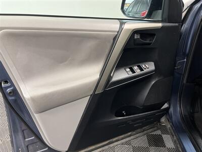 2013 Toyota RAV4 XLE   - Photo 17 - West Bountiful, UT 84087