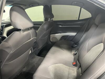 2018 Toyota Camry LE   - Photo 11 - West Bountiful, UT 84087