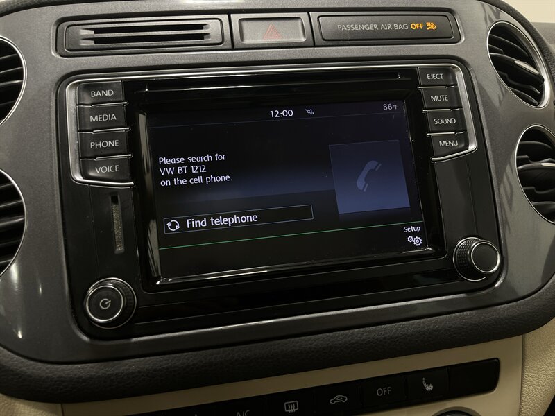 2017 Volkswagen Tiguan 2.0T Wolfsburg Editi - Photo 20 - West Bountiful, UT 84087