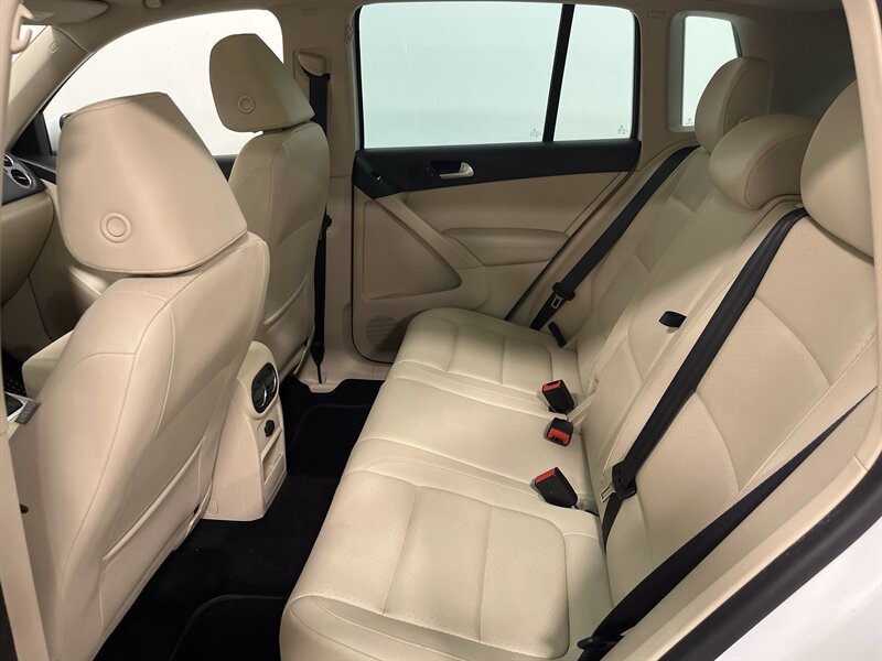 2017 Volkswagen Tiguan 2.0T Wolfsburg Editi - Photo 29 - West Bountiful, UT 84087