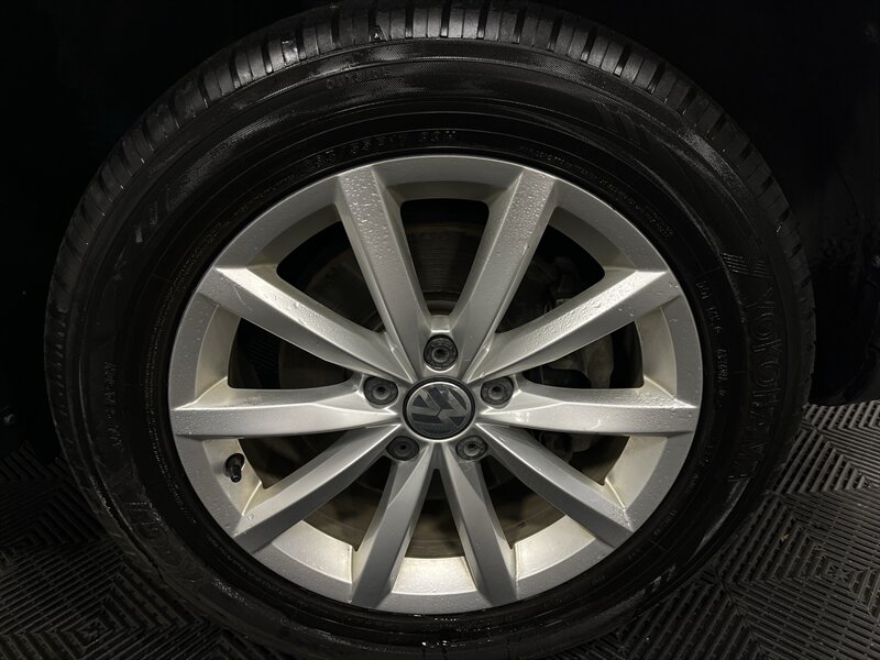 2017 Volkswagen Tiguan 2.0T Wolfsburg Editi - Photo 11 - West Bountiful, UT 84087
